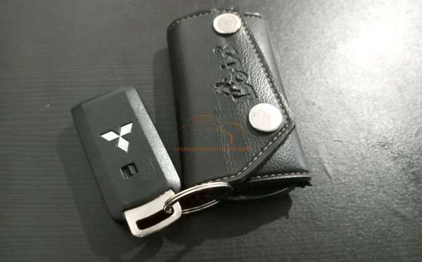 MITSUBISHI PAJERO SPORT 2.4L DAKAR ULT2W8