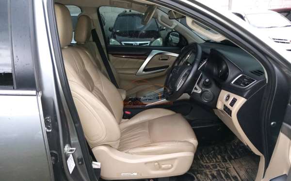 MITSUBISHI PAJERO SPORT 2.4L DAKAR ULT2W8