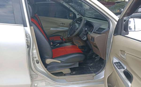 TOYOTA  AVANZA  1.3 E