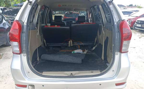 TOYOTA  AVANZA  1.3 E