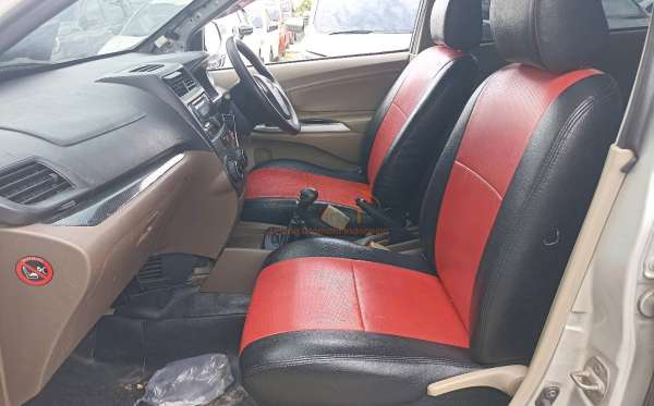 TOYOTA  AVANZA  1.3 E