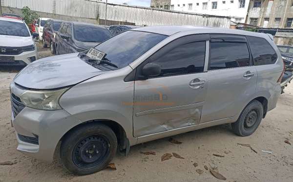 TOYOTA  AVANZA  1.3 E