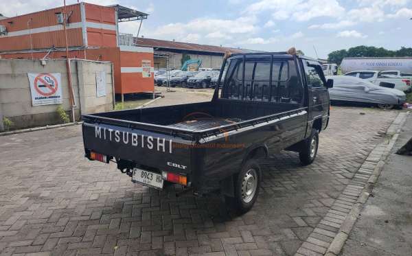MITSUBISHI  L 300 L300 PU FB-R (4X2)