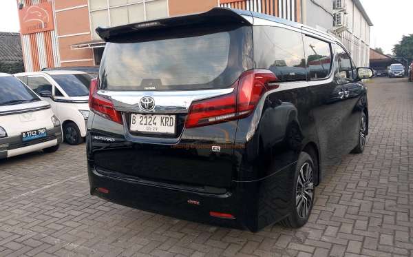 TOYOTA ALPHARD 2.5 G