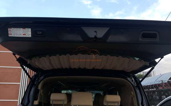 TOYOTA ALPHARD 2.5 G