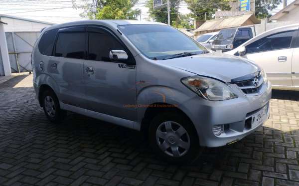 TOYOTA AVANZA 1.3 E