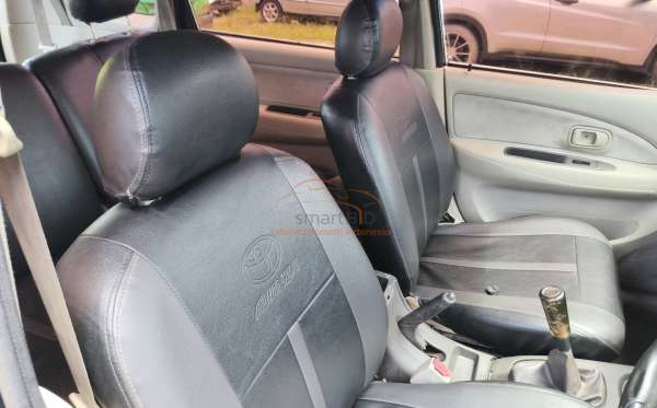 TOYOTA  AVANZA  G