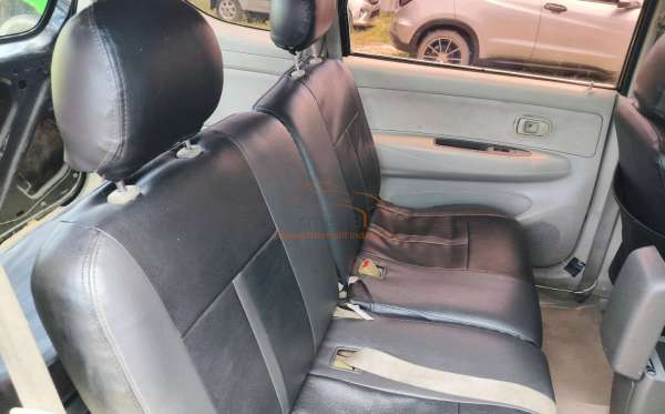 TOYOTA  AVANZA  G