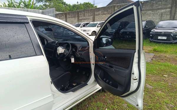TOYOTA NEW AVANZA VELOZ 1.5