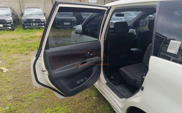 TOYOTA NEW AVANZA VELOZ 1.5