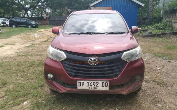 TOYOTA AVANZA