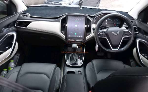 WULING ALMAZ 1.5 LT LUX CVT