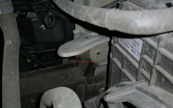 WULING ALMAZ 1.5 LT LUX CVT