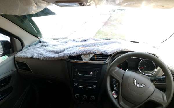 WULING CONFERO 1.5 DB MY (4X2)