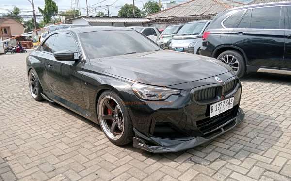BMW 220I AT