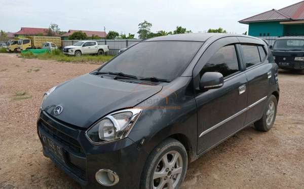 DAIHATSU AYLA 1.0 X