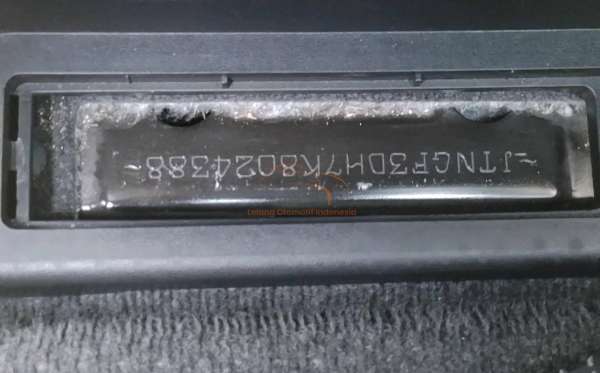 TOYOTA ALPHARD 2.5 G