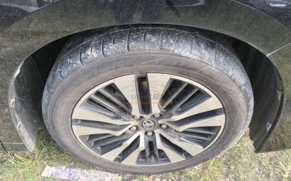 TOYOTA ALPHARD 2.5 G