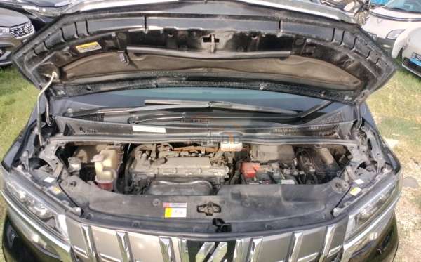 TOYOTA ALPHARD 2.5 G