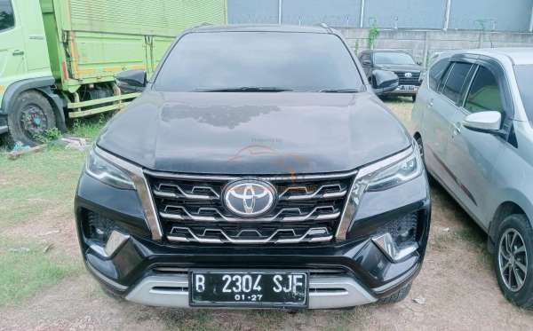 TOYOTA FORTUNER 2.4 VRZ