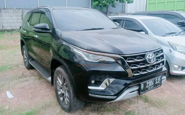 TOYOTA FORTUNER 2.4 VRZ
