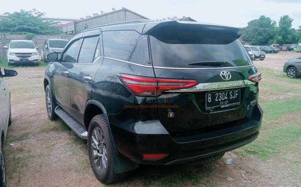 TOYOTA FORTUNER 2.4 VRZ