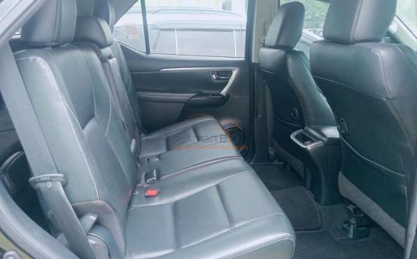 TOYOTA FORTUNER 2.4 VRZ