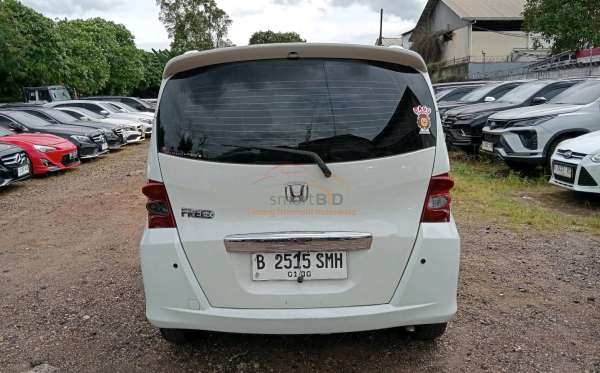 HONDA FREED GB3 1.5 E