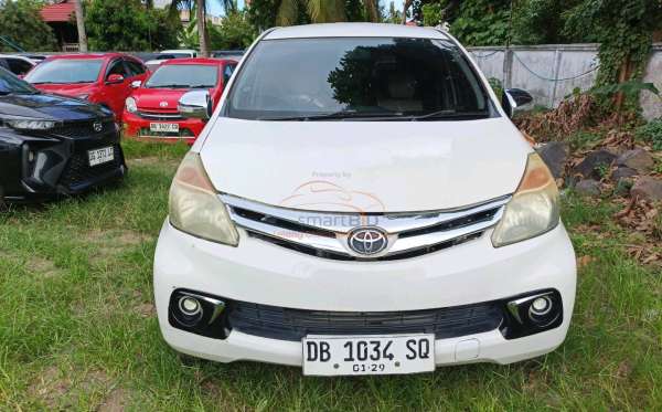 TOYOTA AVANZA