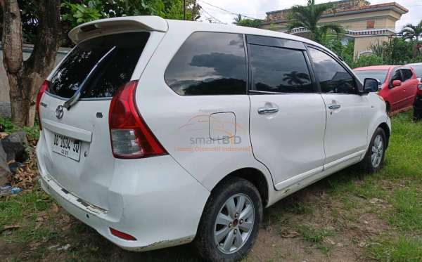 TOYOTA AVANZA