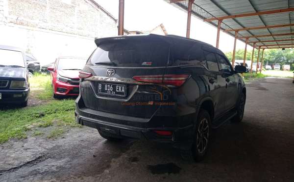 TOYOTA FORTUNER VRZ