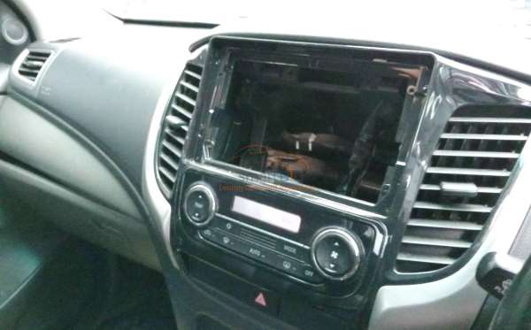 MITSUBISHI DC EXCEED (4X4)