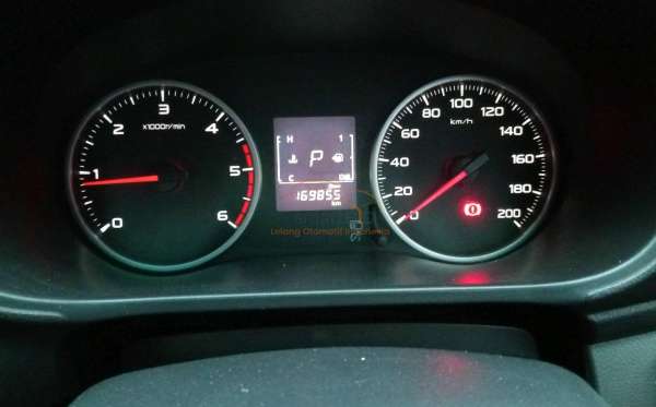 MITSUBISHI DC EXCEED (4X4)