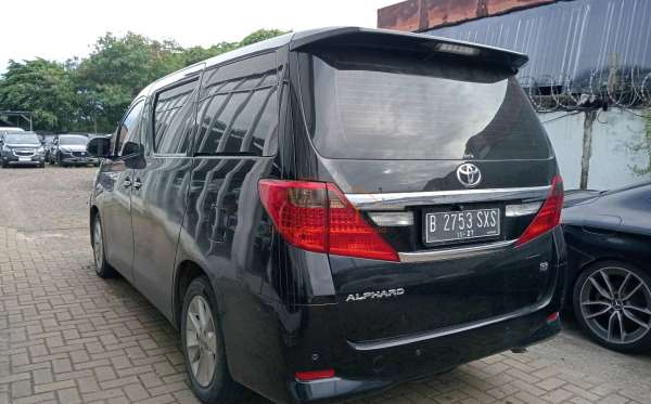 TOYOTA ALPHARD 2.4