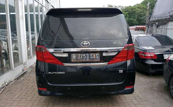 TOYOTA ALPHARD 2.4