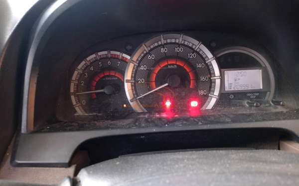 TOYOTA  AVANZA  1.3 G