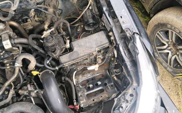 TOYOTA  HILUX  DOUBLE CABIN