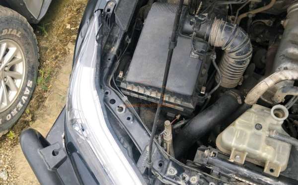 TOYOTA  HILUX  DOUBLE CABIN