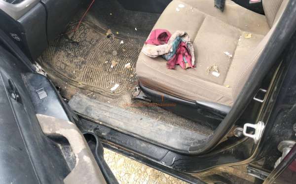 TOYOTA  HILUX  DOUBLE CABIN