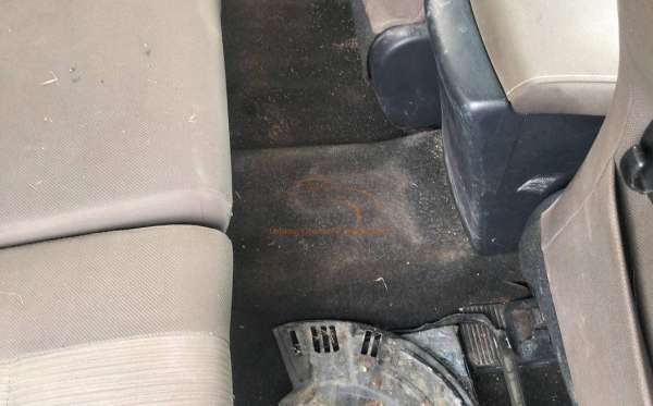 TOYOTA  HILUX  DOUBLE CABIN