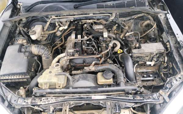 TOYOTA  HILUX  DOUBLE CABIN