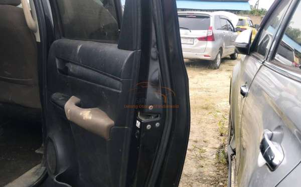 TOYOTA  HILUX  DOUBLE CABIN