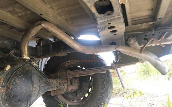 TOYOTA  HILUX  DOUBLE CABIN