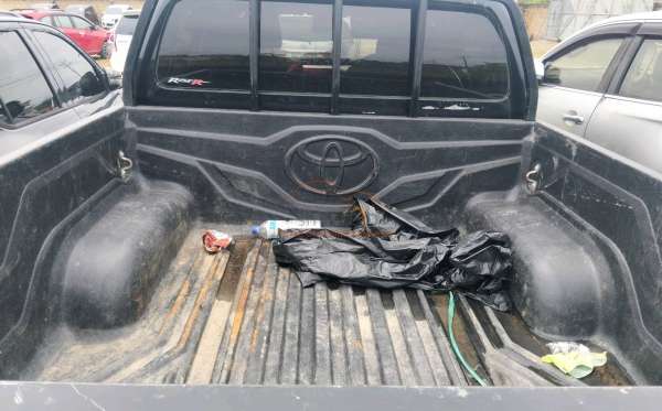 TOYOTA  HILUX  DOUBLE CABIN