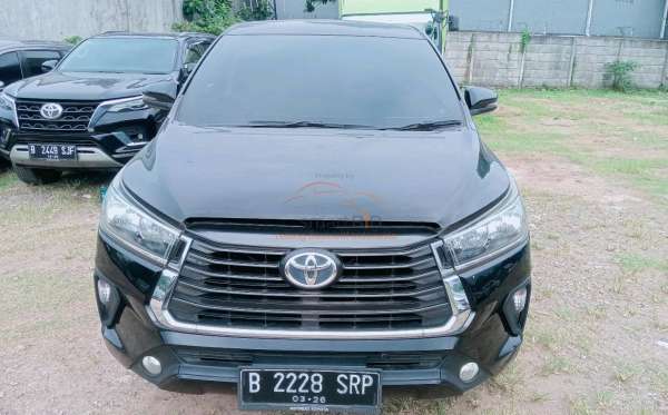 TOYOTA INNOVA G