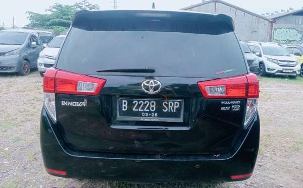 TOYOTA INNOVA G