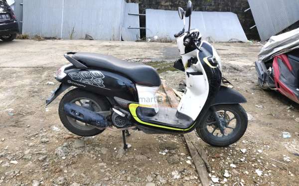 HONDA SCOOPY CW