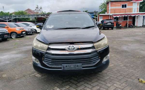 TOYOTA  INNOVA  G