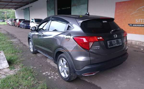HONDA HRV RU1 1.5 E