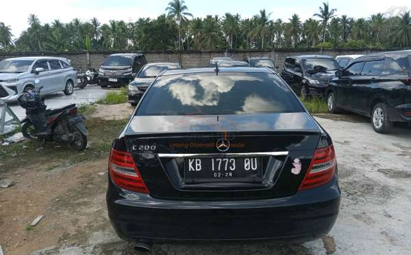 MERCEDES BENZ C 200